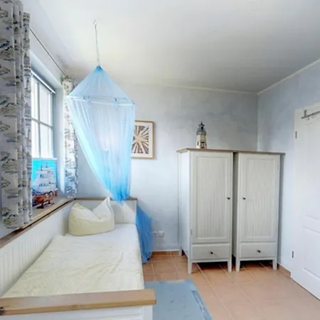 Holiday home Antjes Deichblick Zingst