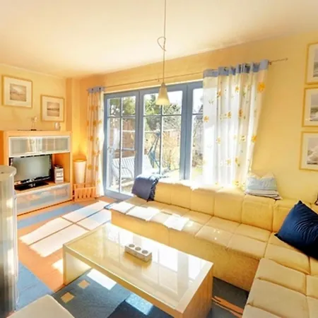 Antjes Deichblick Holiday home Zingst